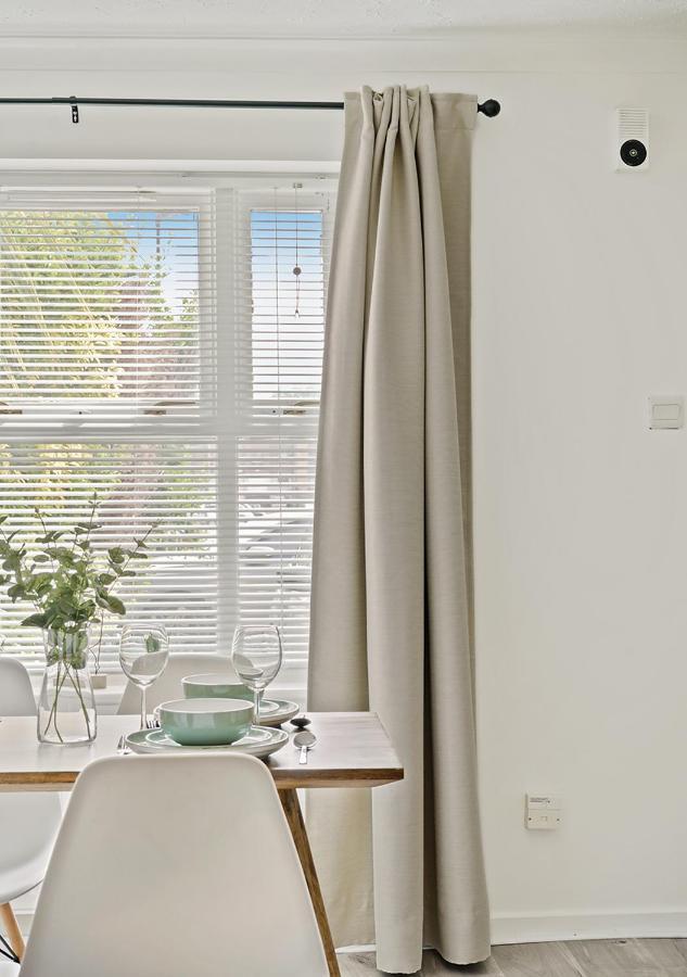 Сasa de vacaciones East House Near Tube With Parking